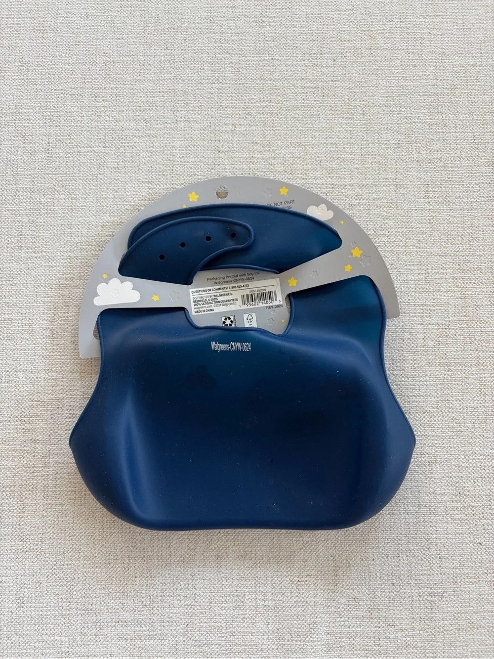 Navy Silicone Bib with 'Dig In' Construction Print